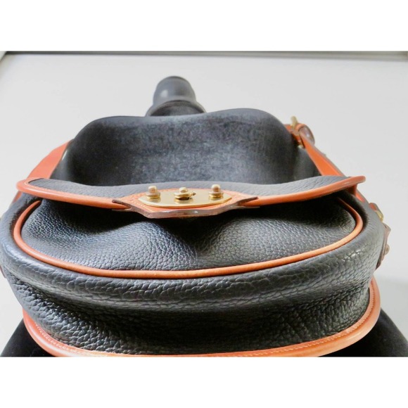 Vintage Dooney and Bourke USA Black and Tan Leather Crossbody - Picture 9 of 13
